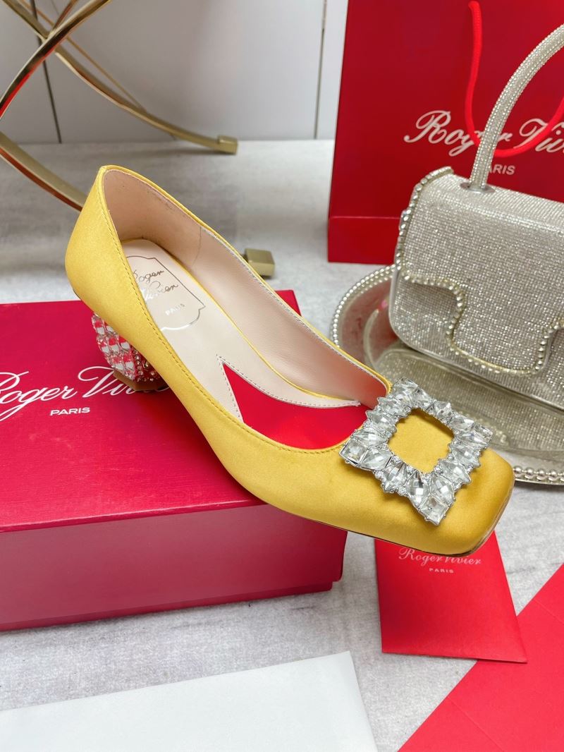 Roger Vivier flat shoes